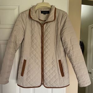Gently Used Jones New York Cream Quilted Jacket size Medium